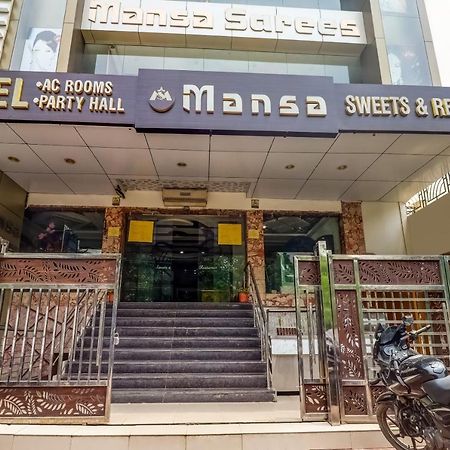 Hotel Mansa Kanpur Eksteriør billede